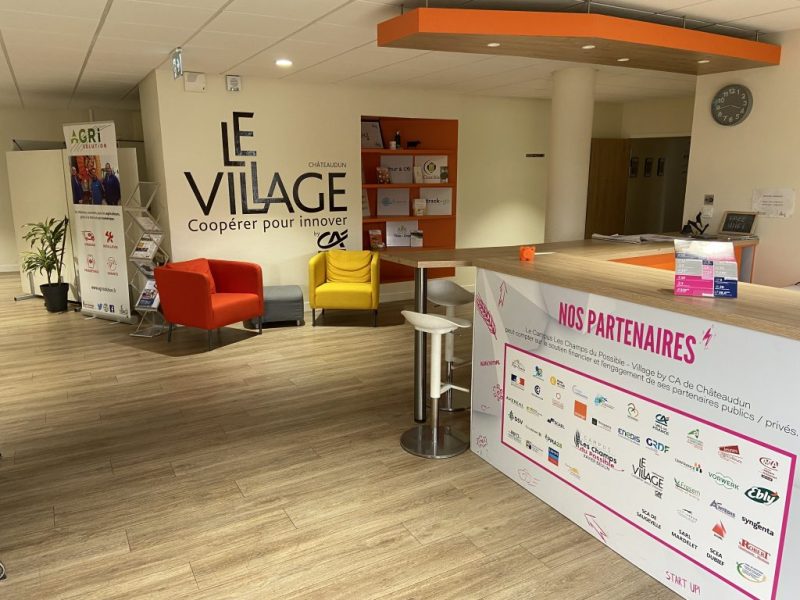 Coworking Châteaudun 12pl - Village by CA