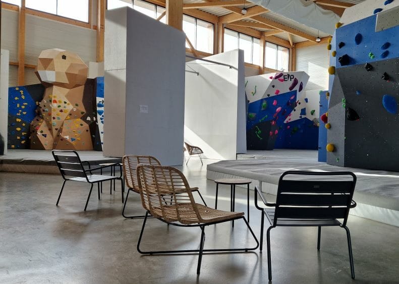 Coworking à Chartres dans une salle d'escalade